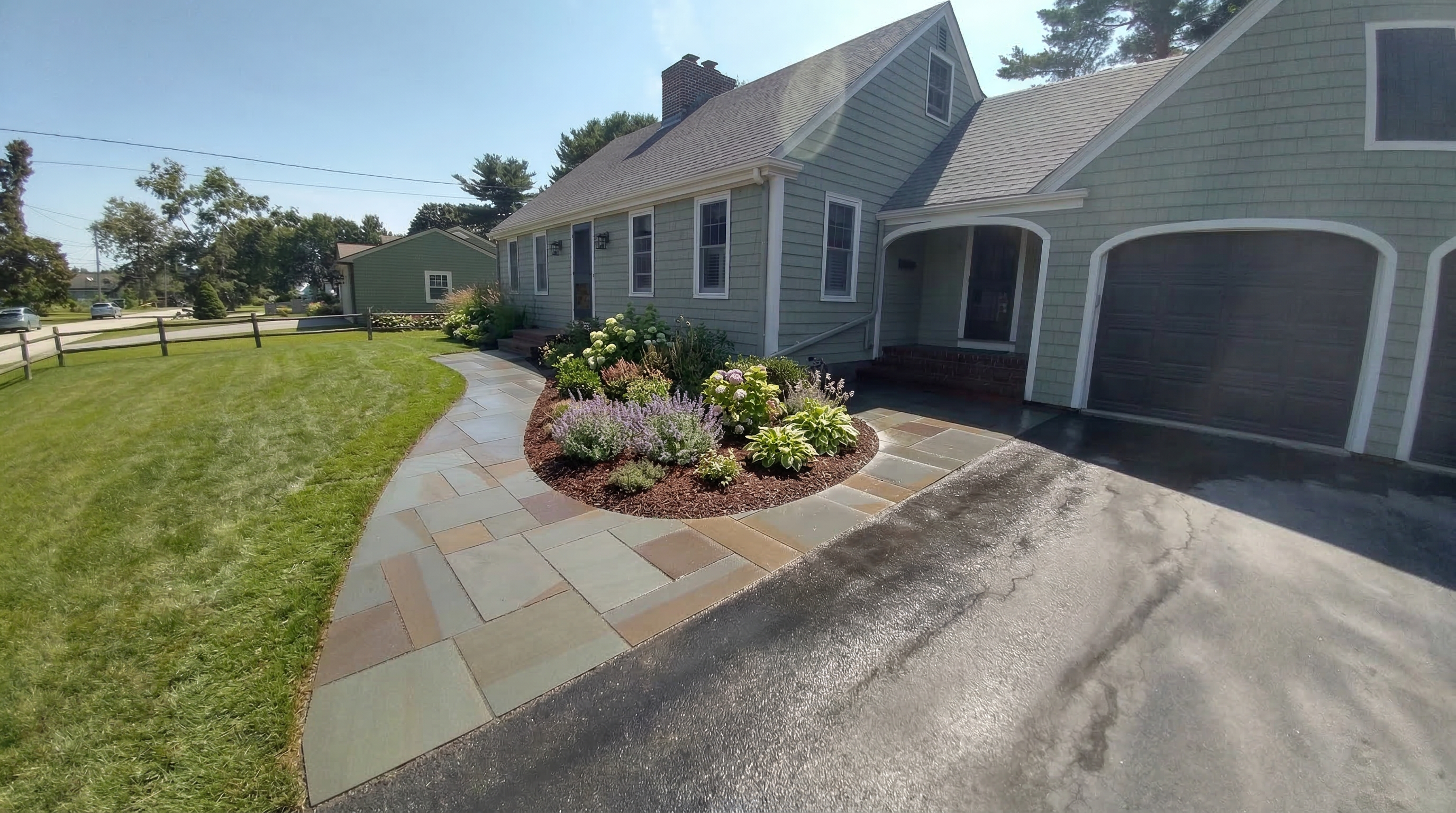 Curved Bluestone walkway